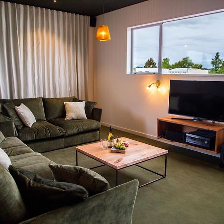 The Cinema Suites Te Anau Εξωτερικό φωτογραφία