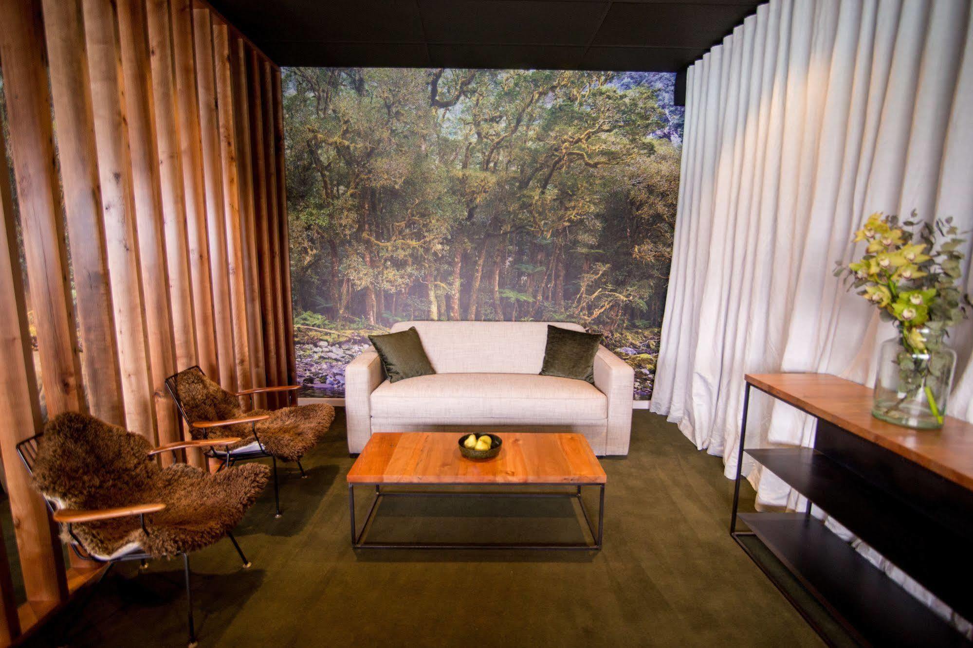 The Cinema Suites Te Anau Εξωτερικό φωτογραφία